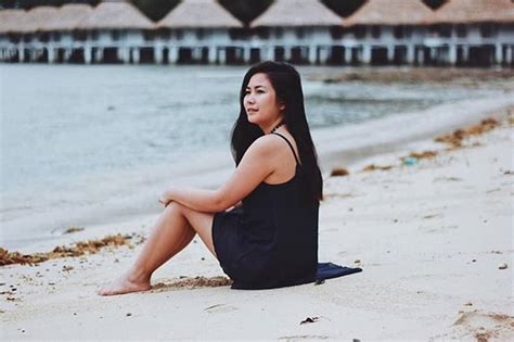 Yeng’s rare bikini photos .